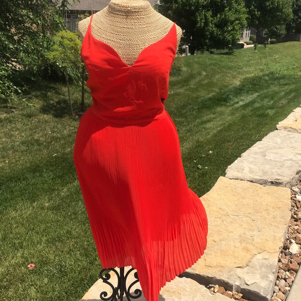 Bright orange sweetheart dress